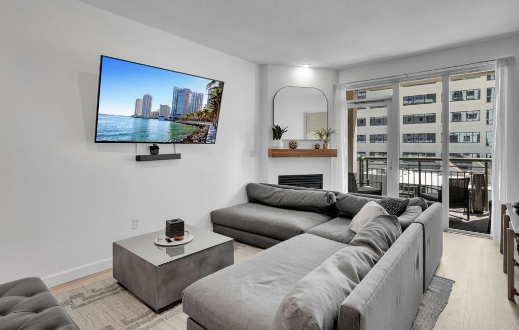 1240 India Street - photo 2