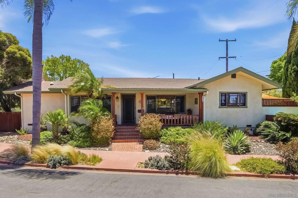 3127 Maple Street