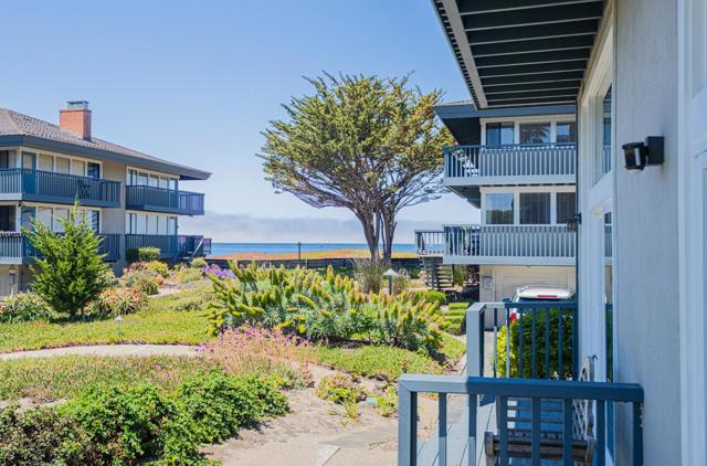39 La Playa Street, Monterey CA: https://media.crmls.org/mediaz/4db140a7-320d-4915-965f-d151c986f648.jpg