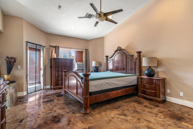 340 Augusta Drive, Palm Desert CA: https://media.crmls.org/mediaz/4db14b3d-2506-44c1-9ca8-897d8f0cd9e6.jpg