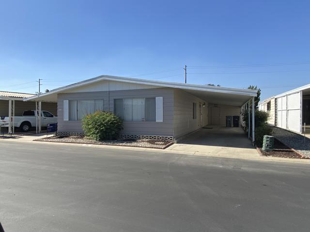 601 N Kirby Street, Hemet CA: https://media.crmls.org/mediaz/4db1b139-b7a2-428e-9073-ce0439f6b0ca.jpg