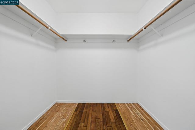 3938 Los Arabis Dr, Lafayette CA: https://media.crmls.org/mediaz/4db21863-11ac-4e18-b981-094b5371c13d.jpg