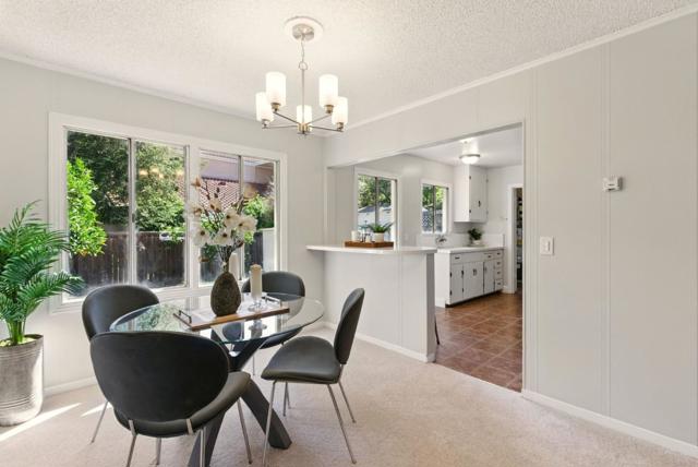 41 Murray Court, Redwood City CA: https://media.crmls.org/mediaz/4db2e9f6-5a8f-4f47-88af-baa3dc654274.jpg