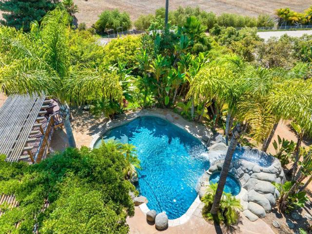 31619 21 Via Puerta Del Sol, Bonsall CA: https://media.crmls.org/mediaz/4db31511-46fc-4781-8696-5378cd097770.jpg