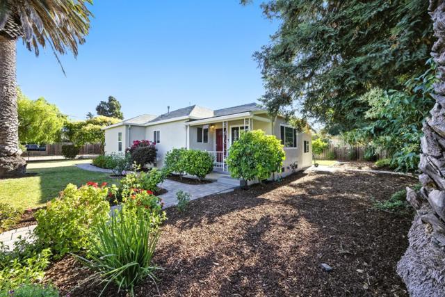 1097 10th Avenue, Redwood City CA: https://media.crmls.org/mediaz/4db3474c-c2cb-4d91-86a6-0149598893a5.jpg