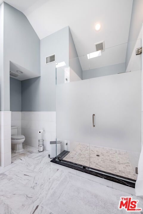 334 S Westgate Avenue, Los Angeles CA: https://media.crmls.org/mediaz/4db35053-3865-4b1c-ad1a-33cfd5d1b61c.jpg