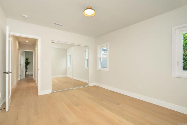 Detail Gallery Image 25 of 31 For 219 W Acacia Ave, El Segundo,  CA 90245 - 4 Beds | 2 Baths