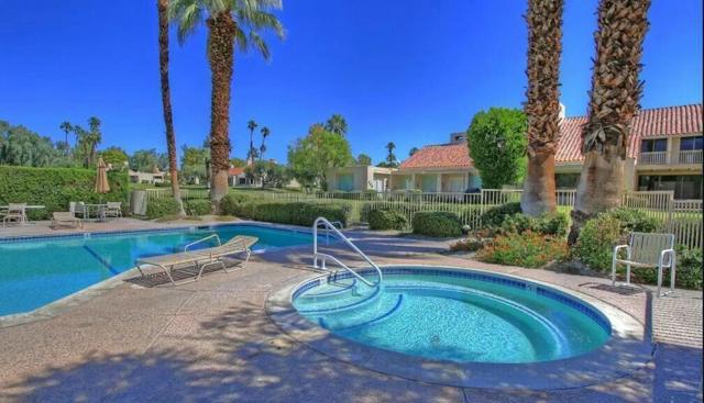 135 Desert W Drive, Rancho Mirage CA: https://media.crmls.org/mediaz/4db5677a-0f8b-444f-a9a3-30fdb1dcafec.jpg