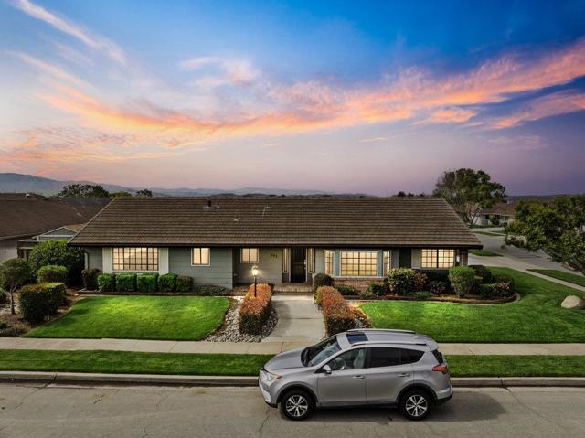 745 Ambrose Drive, Salinas CA: https://media.crmls.org/mediaz/4db586df-e9b3-4bc7-b0f5-83cb4adbeac2.jpg