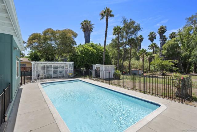 10705 Louisa Dr., La Mesa CA: https://media.crmls.org/mediaz/4db7213c-a5fe-4e8d-b052-6ad15977d931.jpg