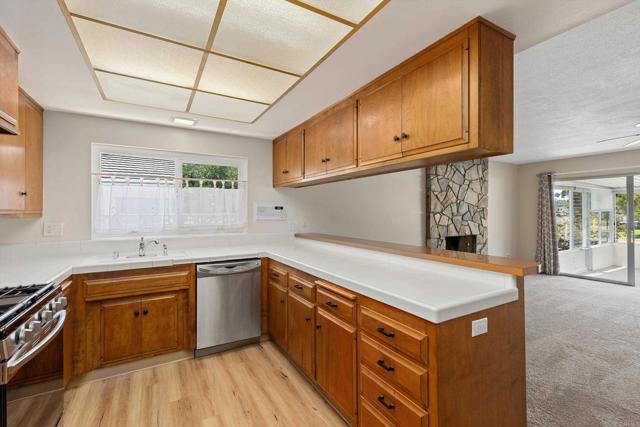 Detail Gallery Image 11 of 48 For 1304 San Julian Dr, San Marcos,  CA 92078 - 3 Beds | 2 Baths