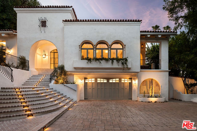 Photo of 17647 BELINDA Street, Encino, CA 91316