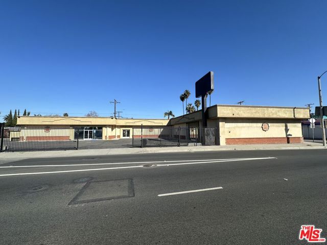  Commercial for Sale in Compton, California