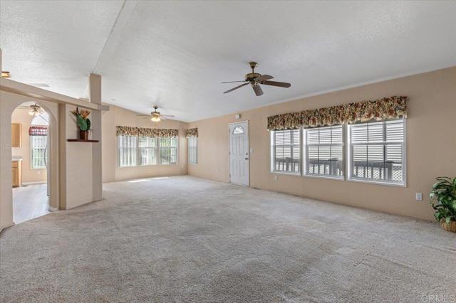Detail Gallery Image 11 of 53 For 1401 El Norte Pkwy #42,  San Marcos,  CA 92069 - 3 Beds | 2 Baths