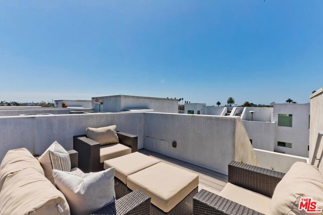 3 Bed Home for Sale in Santa Monica, California