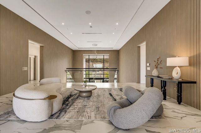 18386 Avenida Apice, Rancho Santa Fe CA: https://media.crmls.org/mediaz/4dbb249c-b0b2-4b89-8d32-56e2963c6369.jpg