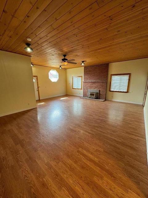 36176 Mile End Road, Soledad CA: https://media.crmls.org/mediaz/4dbbbe5b-b633-476c-9989-3589004b3a55.jpg