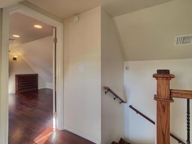 Image 24 of 30 For 10252 Oak Grove Dr