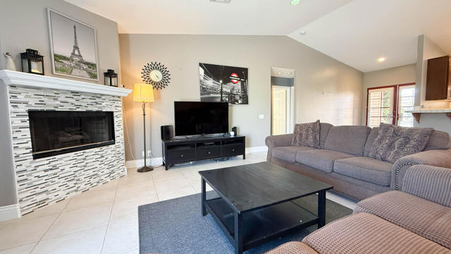 78835 Lowe Drive, La Quinta CA: https://media.crmls.org/mediaz/4dbd164f-8cd4-4189-b540-9f285206006d.jpg