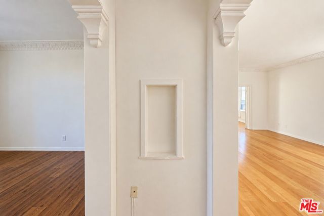1314 North HAYWORTH Avenue, 502 photo 27