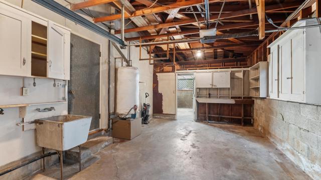 Detail Gallery Image 31 of 38 For 9318 Campo Rd, Spring Valley,  CA 91977 - 3 Beds | 2 Baths