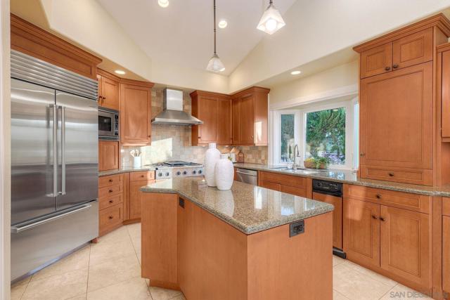 14036 TIERRA BONITA ROAD, Poway CA: https://media.crmls.org/mediaz/4dbe094a-c182-4353-98b3-38e5c21dfeda.jpg