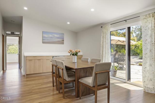 1820 Ramona Drive, Camarillo CA: https://media.crmls.org/mediaz/4dbe3386-1c09-4859-87e2-02a7ac029dd1.jpg