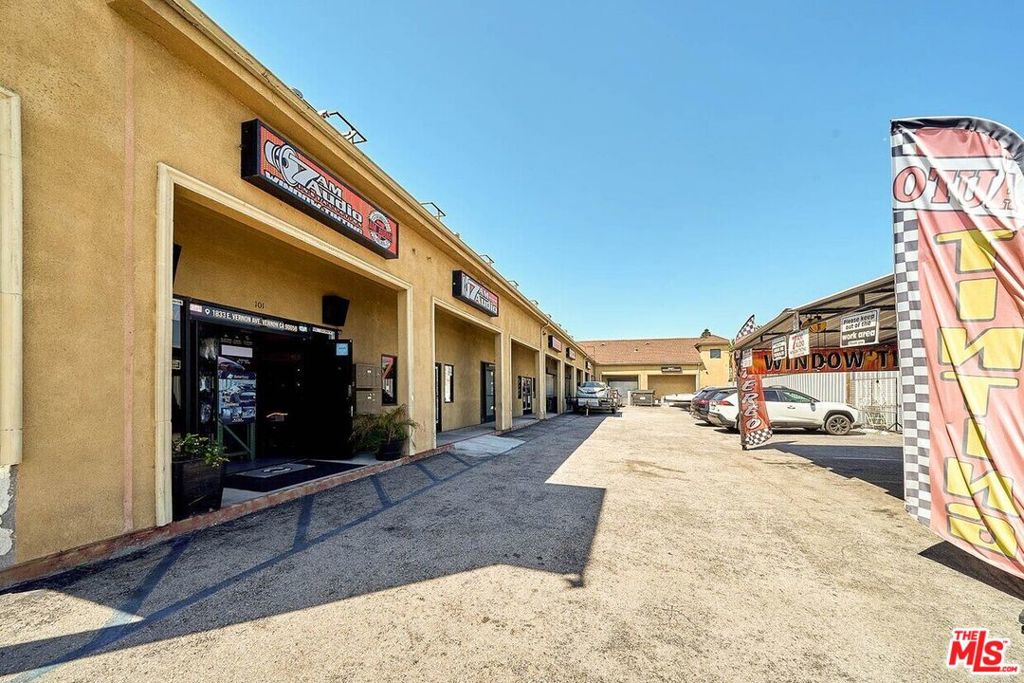 MLS #25564117 img 11