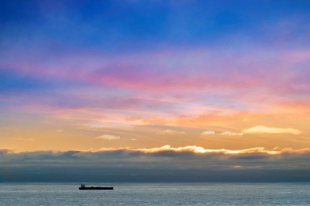 170 Beachview Avenue, Pacifica CA: https://media.crmls.org/mediaz/4dbfeb4a-67d0-4443-907e-9d29d8f5f6c7.jpg