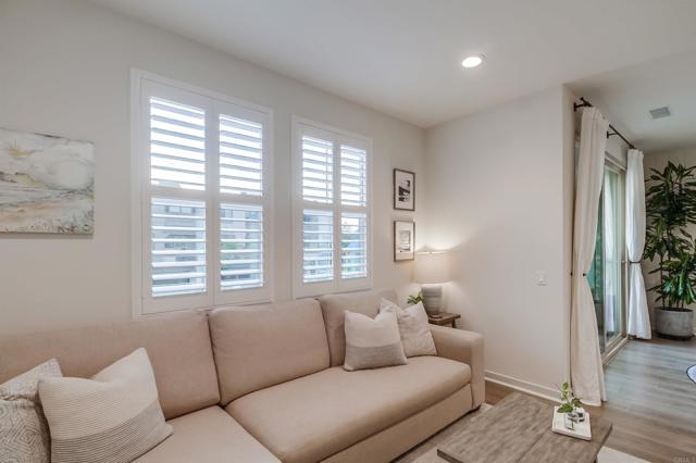 Detail Gallery Image 14 of 55 For 317 Brookside Way, Santee,  CA 92071 - 2 Beds | 2/1 Baths