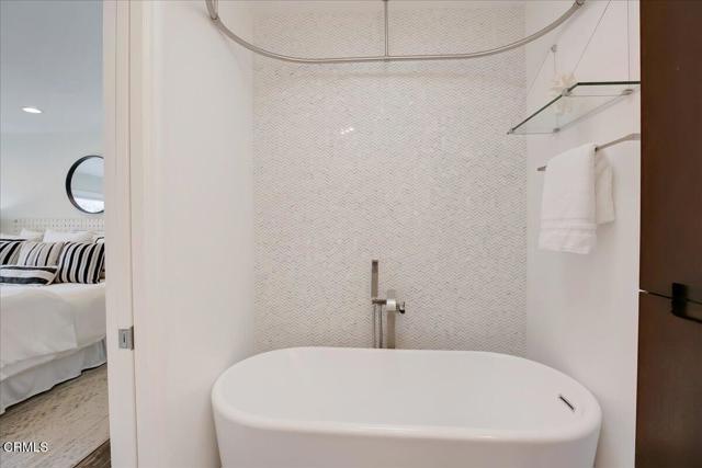 4751 Camino Del Rey, Santa Barbara CA: https://media.crmls.org/mediaz/4dc0c7b7-3493-4321-84db-010e8acaddda.jpg