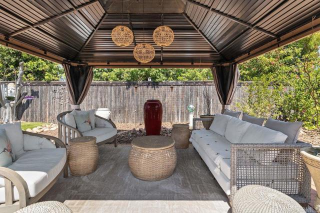 Detail Gallery Image 17 of 30 For 3298 Mercer Ln, San Diego,  CA 92122 - 3 Beds | 2 Baths