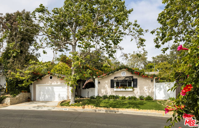 1006 Las Pulgas Road photo 1