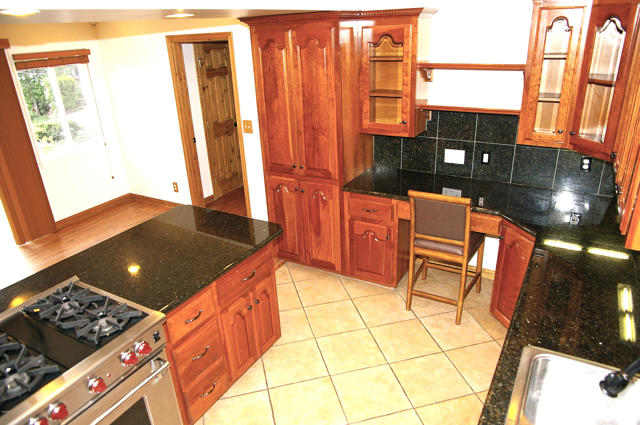 268 Lake Sherwood Drive, Westlake Village CA: https://media.crmls.org/mediaz/4dc25163-aae4-402a-8afb-402d1bcaed8d.jpg