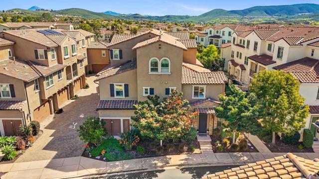 Detail Gallery Image 33 of 44 For 16094 Veridian Cir, San Diego,  CA 92127 - 3 Beds | 2/1 Baths