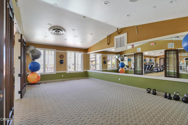 1524 Seabridge Lane, Oxnard CA: https://media.crmls.org/mediaz/4dc3119d-b3b7-4aa2-9464-ae638161ff46.jpg