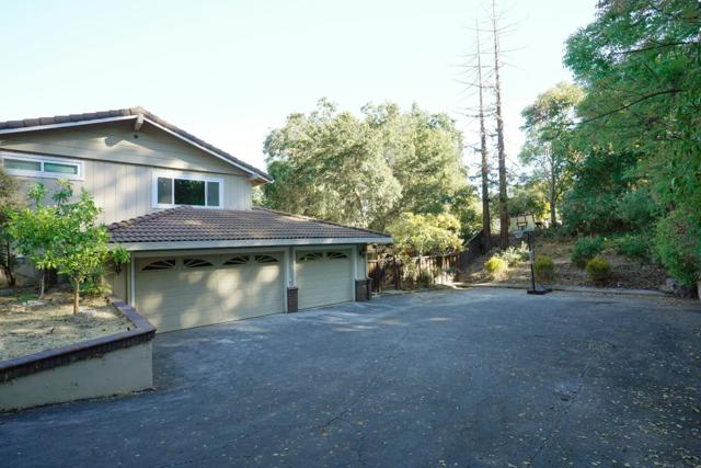 Image 40 of 45 For 553 Golf Club Road
