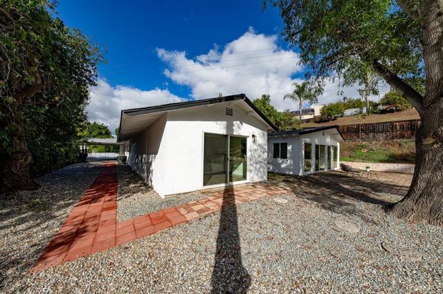 Detail Gallery Image 32 of 33 For 1602 Towell Ln, Escondido,  CA 92029 - 5 Beds | 3 Baths