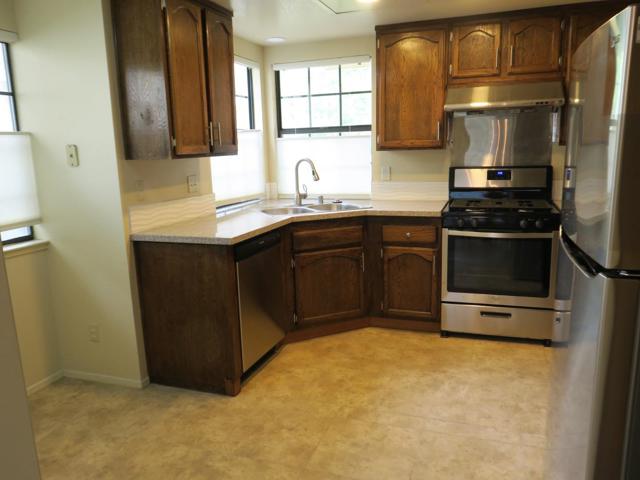 291 Klamath Road, Milpitas CA: https://media.crmls.org/mediaz/4dc4fce4-7524-452e-8951-3b8b583b682c.jpg