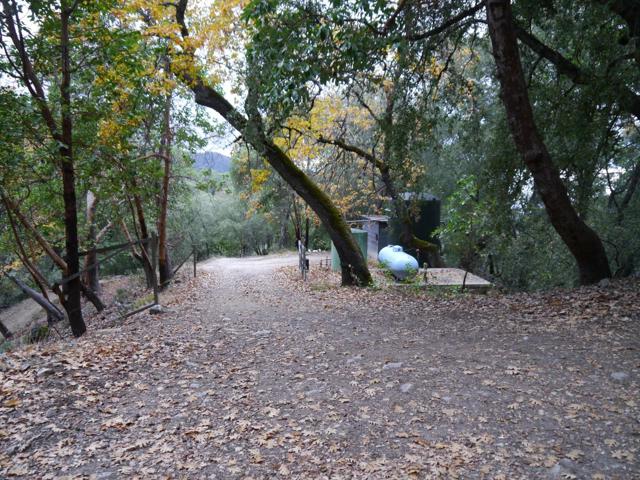 39450 Tassajara Road, Carmel Valley CA: https://media.crmls.org/mediaz/4dc50810-dcbd-4fde-a9a6-5f4caf36e49f.jpg