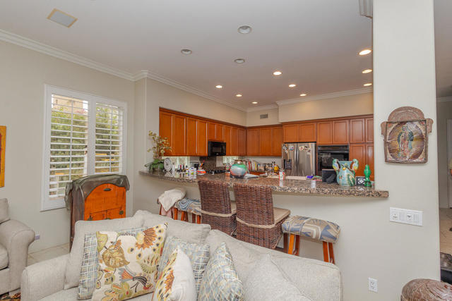 64 Laken Lane, Palm Desert CA: https://media.crmls.org/mediaz/4dc57eb7-7786-4d23-9823-388107f343ac.jpg