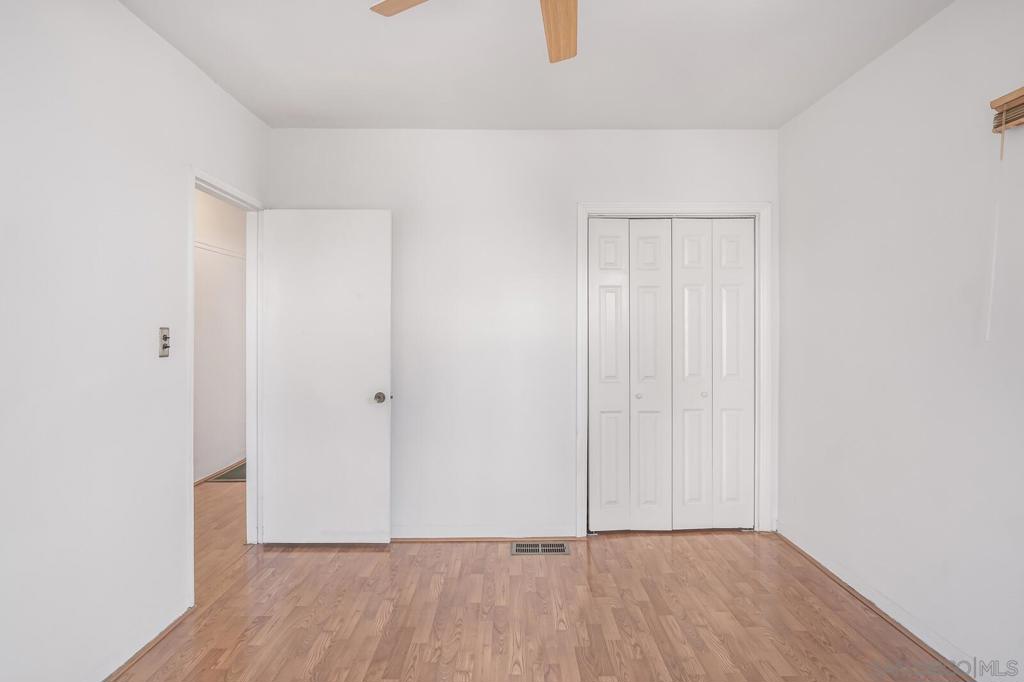 5040 Raymond Place - photo 13