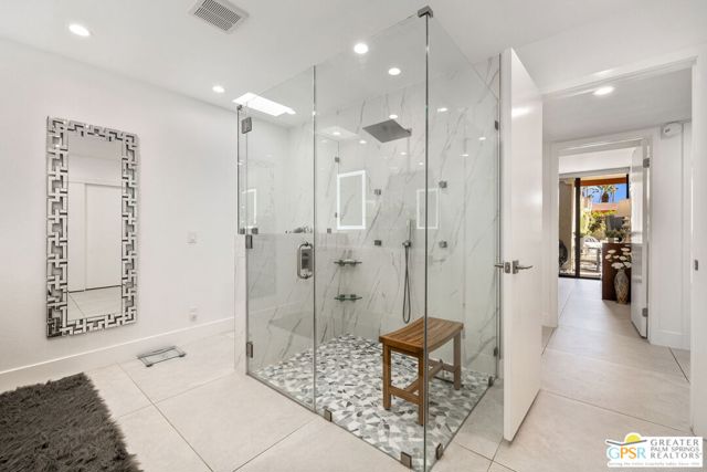 1095 S La Verne Way, Palm Springs CA: https://media.crmls.org/mediaz/4dc628f2-b72c-4dec-a575-8d8c0ac5cfdc.jpg
