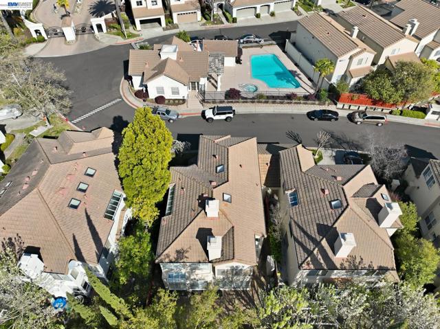 906 Vista Pointe Dr, San Ramon CA: https://media.crmls.org/mediaz/4dc6c28f-a458-4544-b9eb-b99a1372dec2.jpg