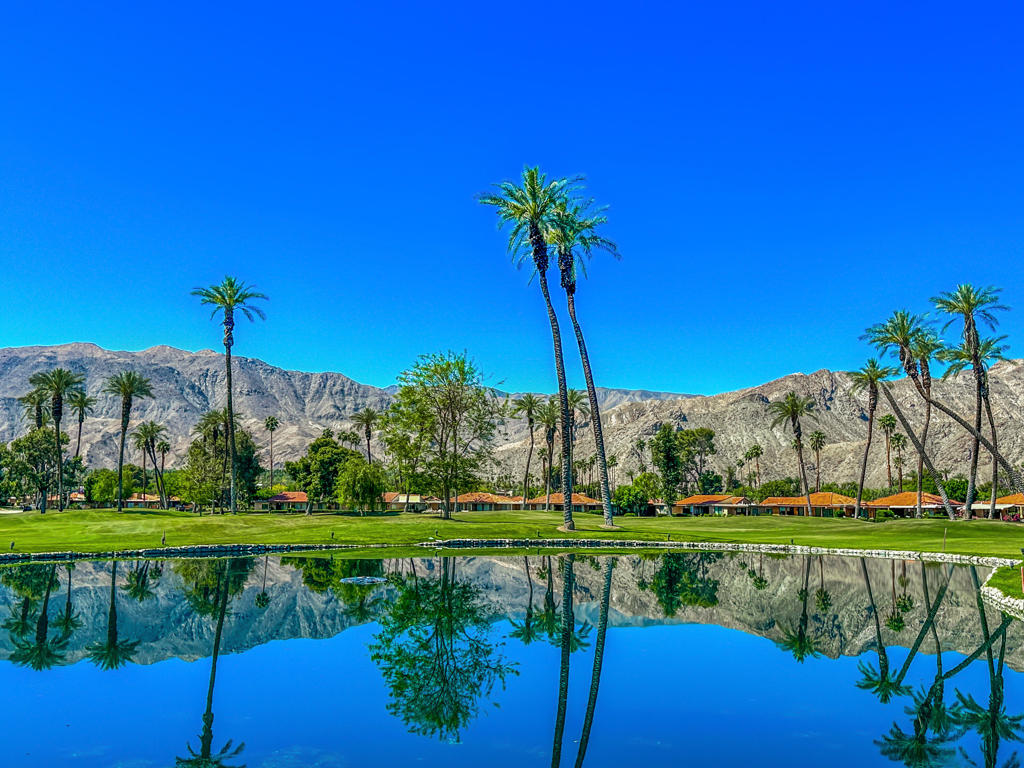 https://media.crmls.org/mediaz/4dc710f0-1f40-46fc-81e7-d41e5bf5e254.jpg?preset=X-Large