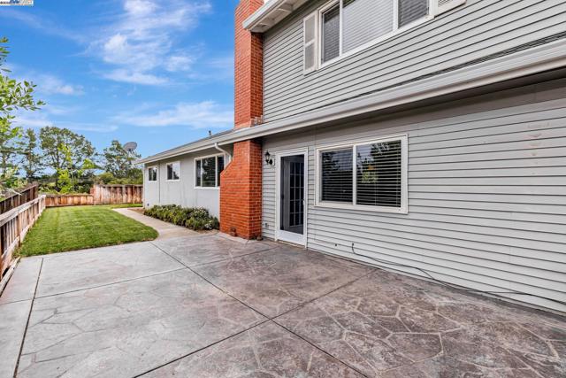 591 Vili Way, Pleasant Hill CA: https://media.crmls.org/mediaz/4dc781e1-5267-4479-9028-ae39796d9945.jpg
