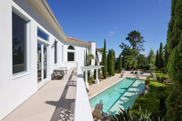 150 New Place Road, Hillsborough CA: https://media.crmls.org/mediaz/4dc7bd2e-578d-48bd-892f-432bd736b6ee.jpg