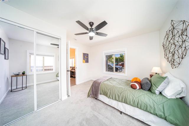 33972 10Th St, Union City CA: https://media.crmls.org/mediaz/4dc7ecd5-3c5c-48f8-b352-bc59d1e334ef.jpg