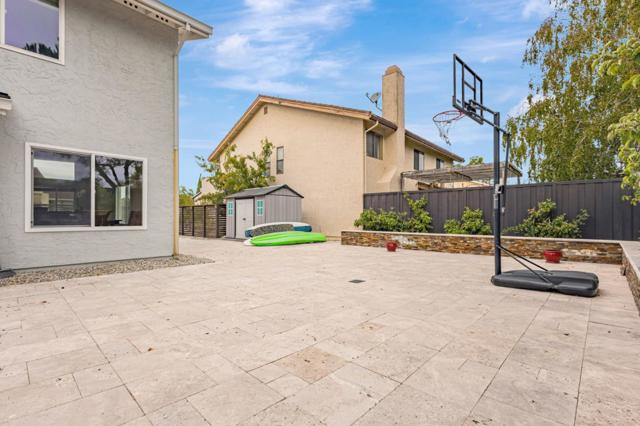 578 Seahorse Lane, Redwood City CA: https://media.crmls.org/mediaz/4dc81184-976b-47ac-9cd1-c810beb2da30.jpg