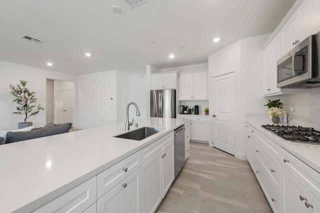 Image 9 of 44 For 40161 Padova Drive